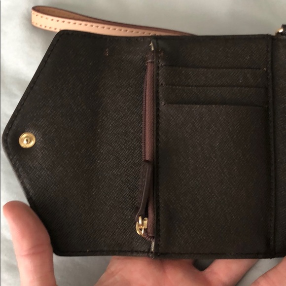 MK Wristlet - Picture 2 of 4